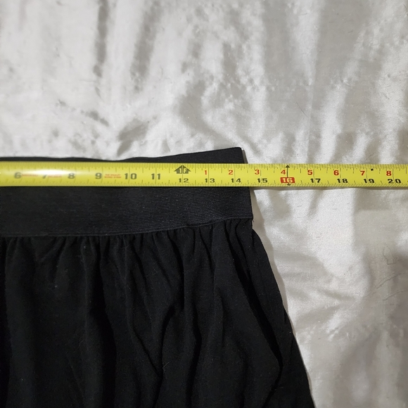 AB Studio Black Elastic Waist Flare Circle Skirt With Pockets - Picture 4 of 7